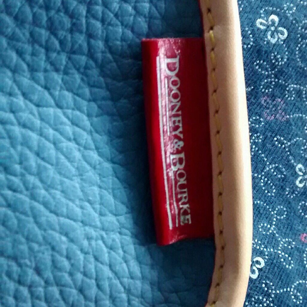 Vintage 00's Dooney & Bourke Leather Wristlet-Never Used - Picture 4 of 7